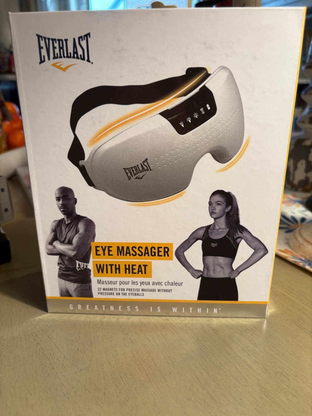 Everlast Silver and Black Heated Eye Massager